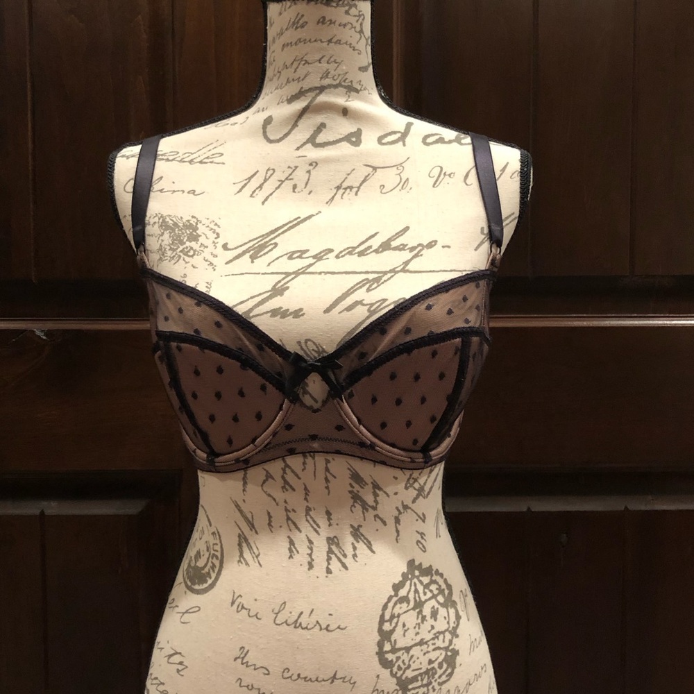 Victoria’s Secret Bra 34DD